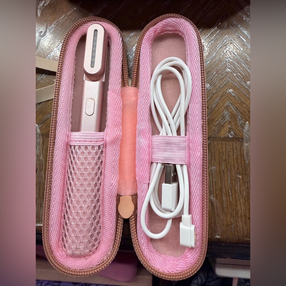 SOLAWEVE Portable Pink Phone Charger with USB Cable